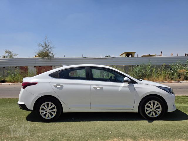 יונדאי אקסנט i25