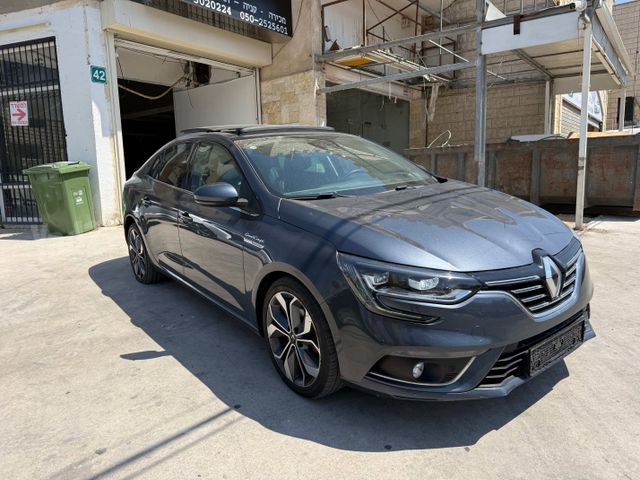 רנו מגאן