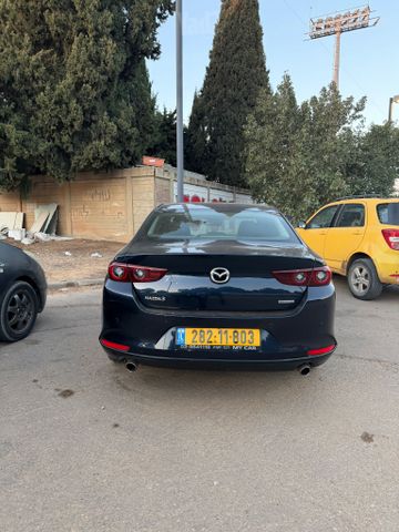 מאזדה 3
