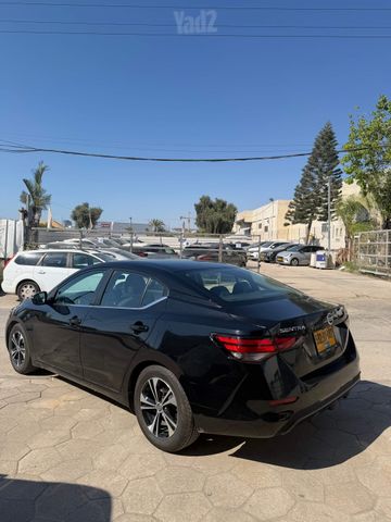 ניסאן סנטרה