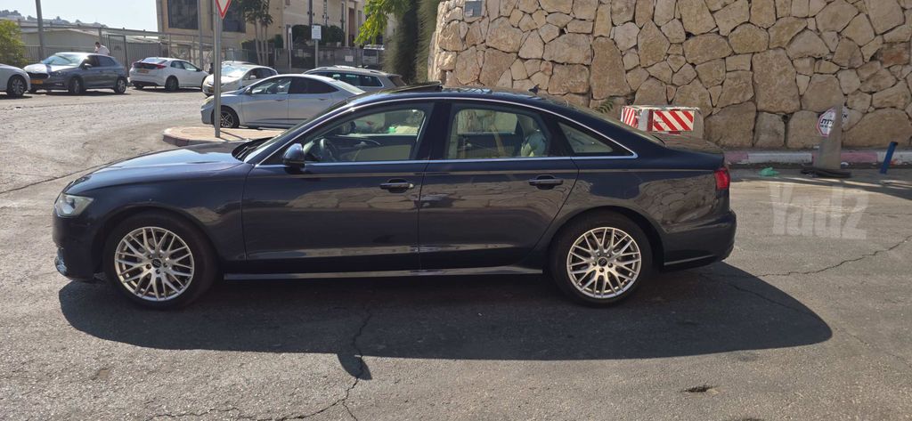אאודי A6