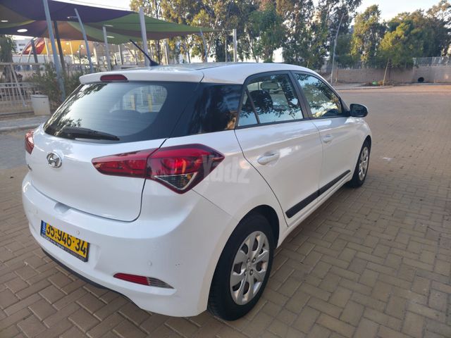 יונדאי i20
