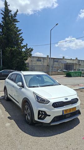 קיה נירו