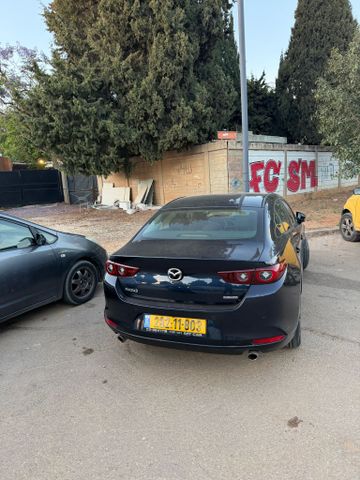 מאזדה 3