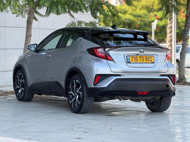 טויוטה C-HR