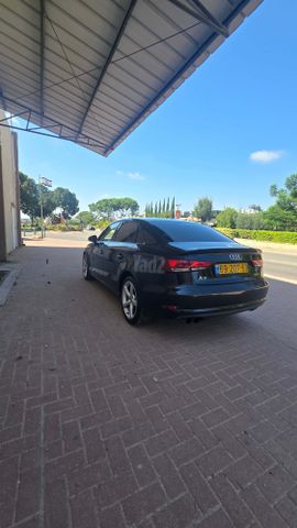 מודעת רכב אאודי A3 1