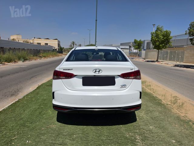 יונדאי אקסנט i25