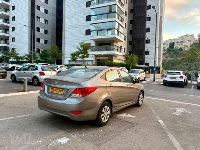 יונדאי אקסנט i25