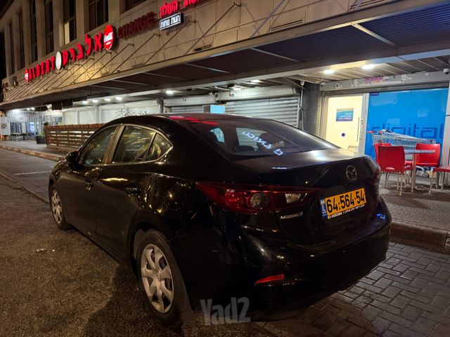 מאזדה 3