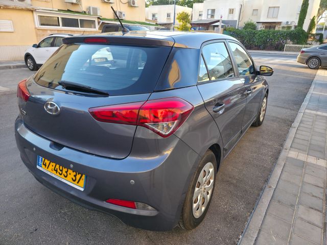 יונדאי i20