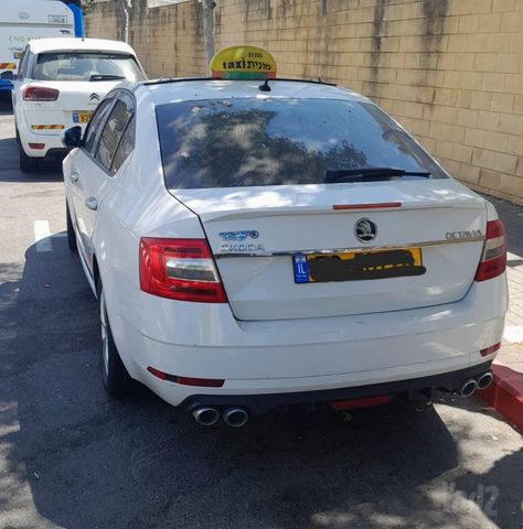 סקודה אוקטביה