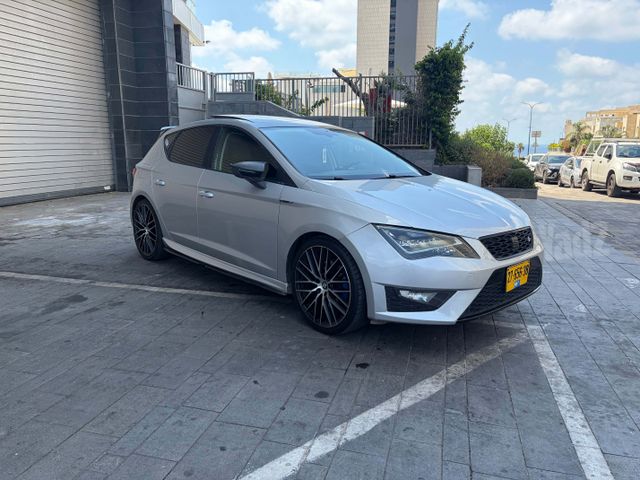 סיאט לאון