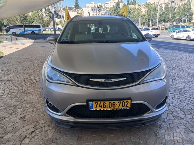 קרייזלר פסיפיקה