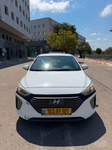 יונדאי איוניק