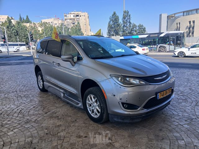 קרייזלר פסיפיקה