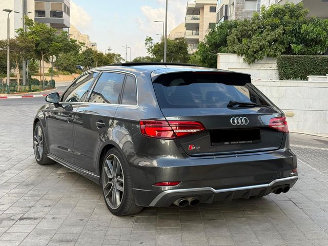 אאודי S3