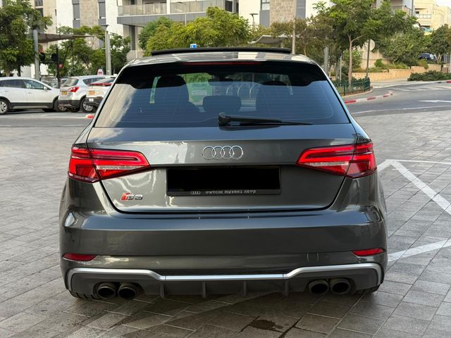 אאודי S3