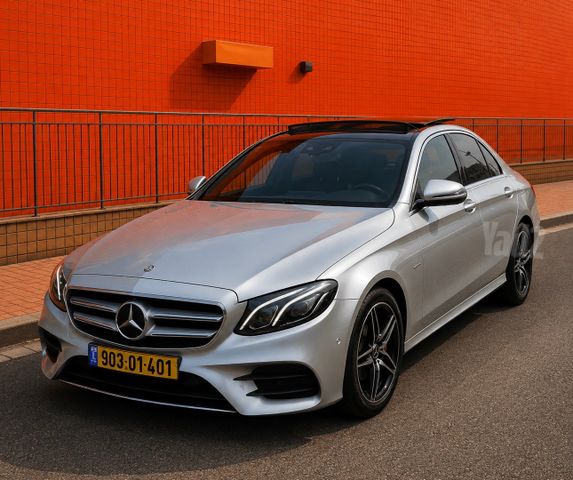 מודעת רכב מרצדס-בנץ E-class