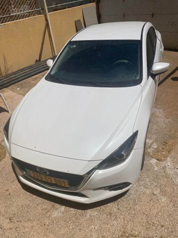 מאזדה 3
