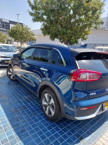 קיה נירו