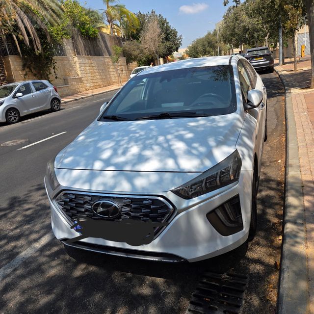 יונדאי איוניק