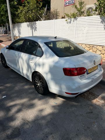 מודעת רכב פולקסווגן ג'טה