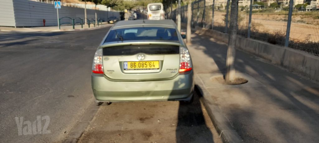 מודעת רכב טויוטה פריוס