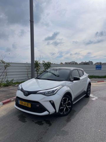מודעת רכב טויוטה C-HR