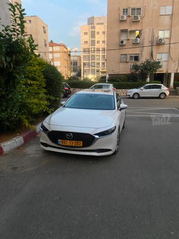 מאזדה 3