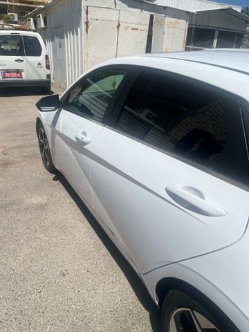 יונדאי אלנטרה