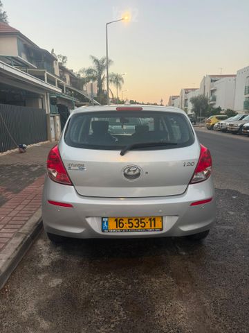 יונדאי i20