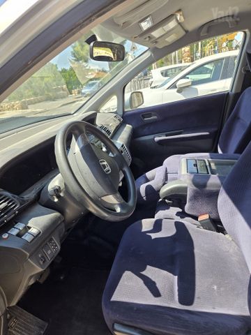מודעת רכב הונדה FR-V
