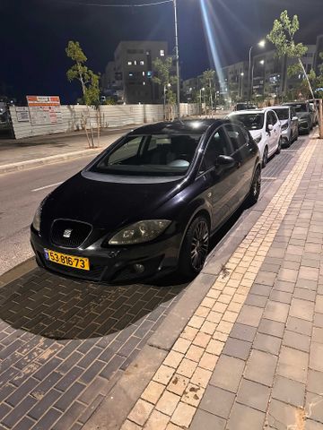 סיאט לאון