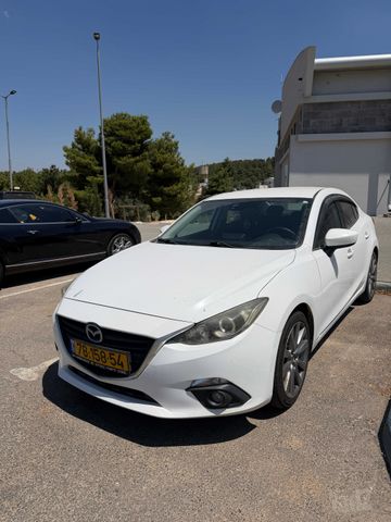 מאזדה 3