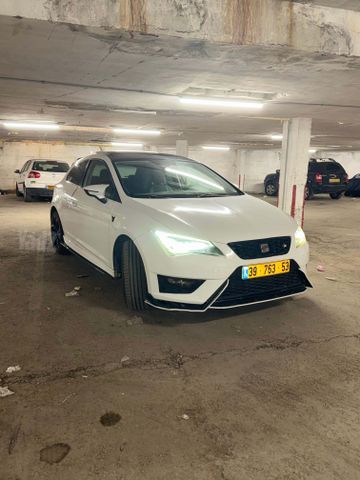 סיאט לאון