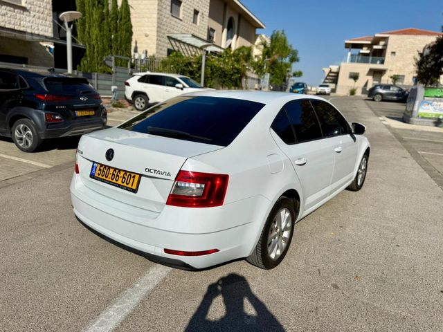 סקודה אוקטביה 