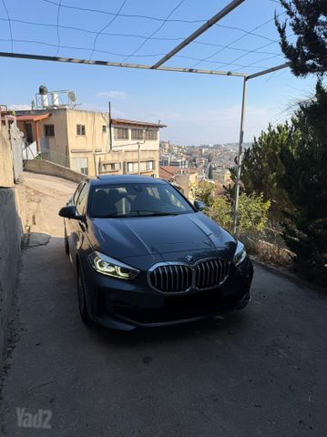 מודעת רכב ב מ וו סדרה 1
