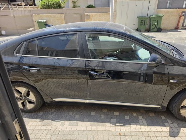 יונדאי איוניק