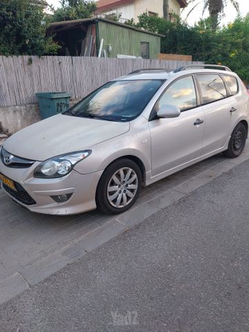 יונדאי i30