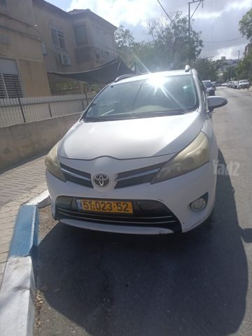 מודעת רכב טויוטה ורסו