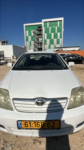 טויוטה קורולה