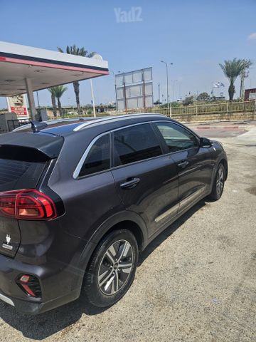 קיה נירו