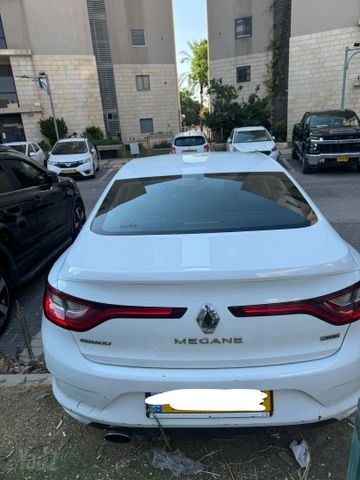 רנו מגאן