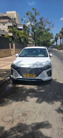 יונדאי איוניק