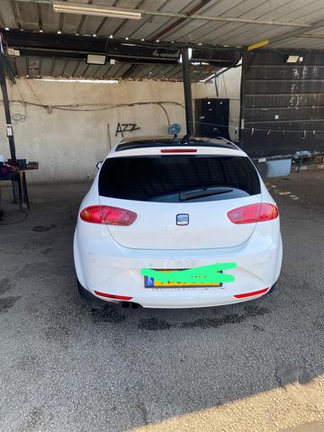 סיאט לאון