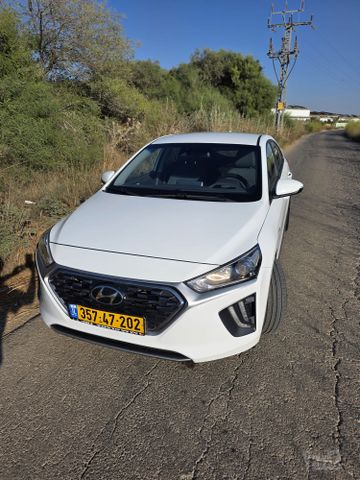 יונדאי איוניק