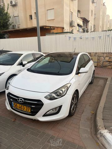 יונדאי i30