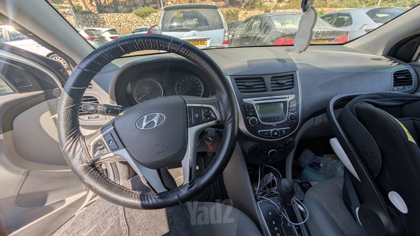 יונדאי אקסנט i25