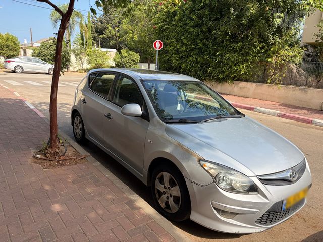 יונדאי i30