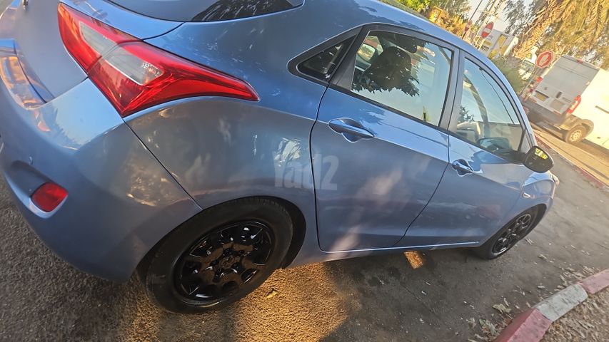 יונדאי i30